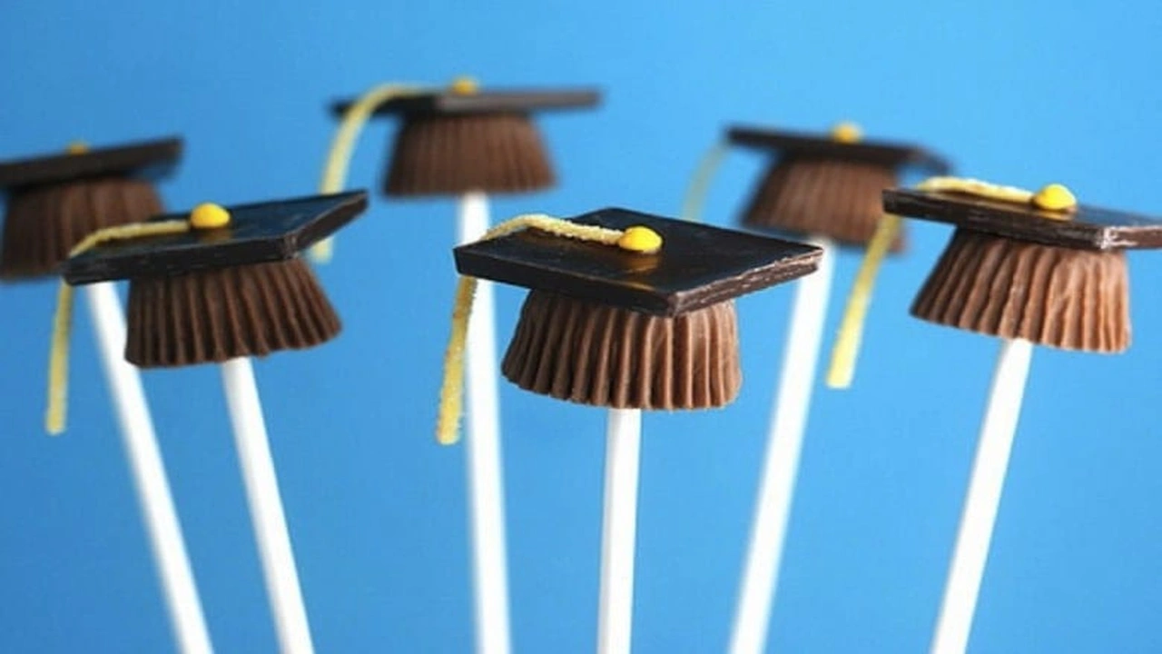 صورة ألف مبروك النجاح والتفوق