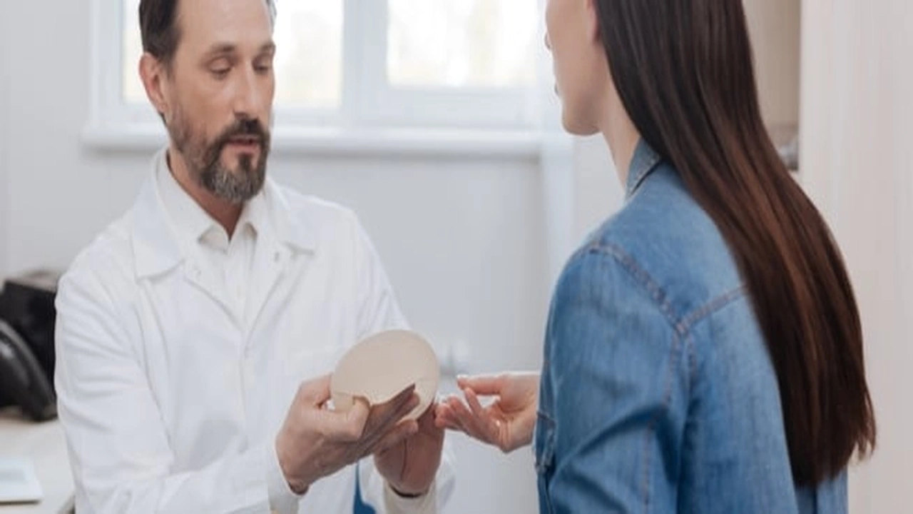 صورة افضل دكتور جراحة ثدي في جدة