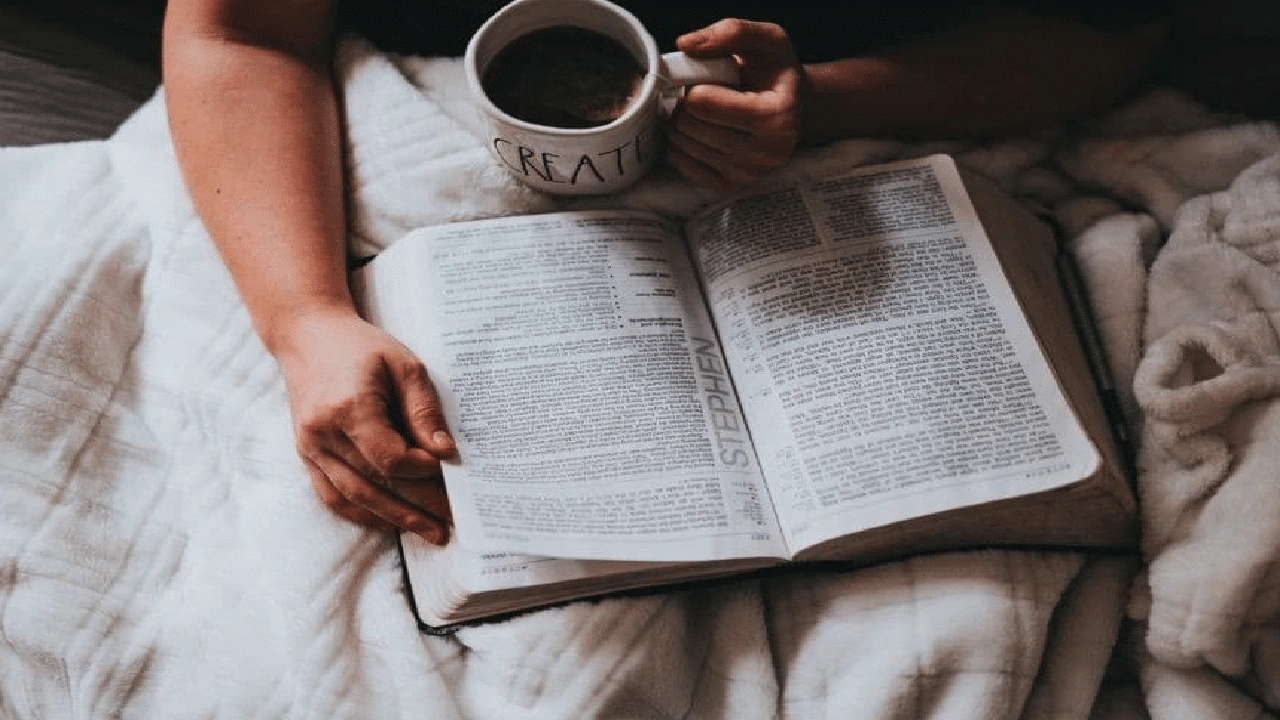 صورة حكايات قبل النوم للكبار مكتوبة