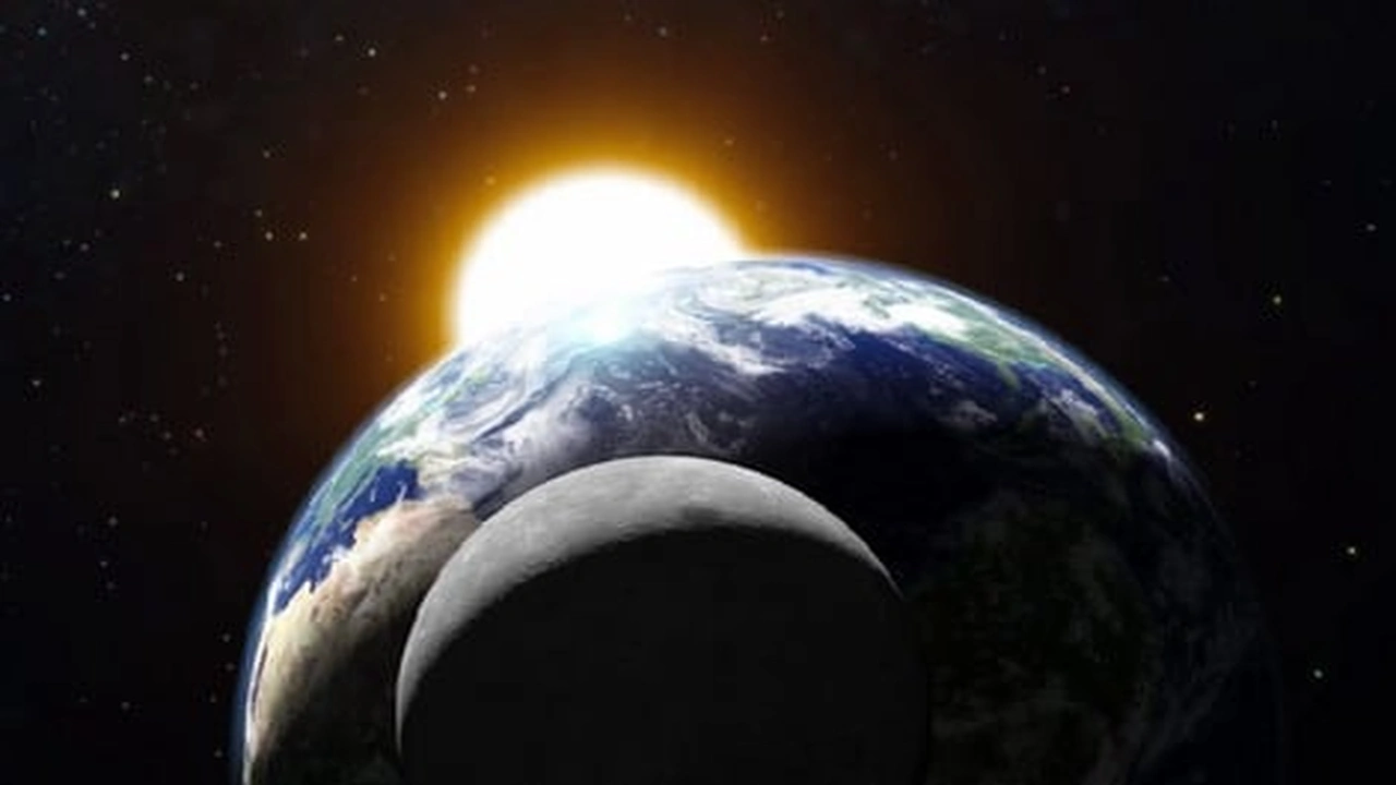 صورة مطويات عن الشمس والقمر