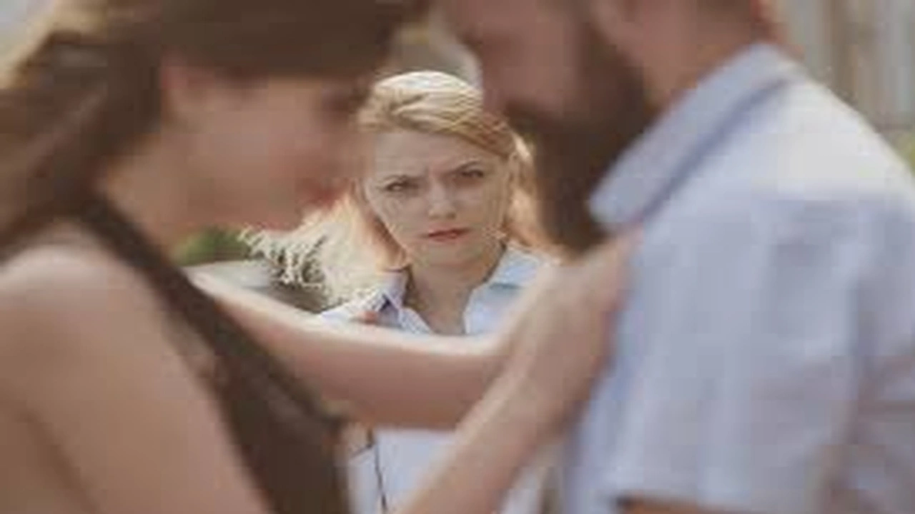 صورة أسباب الغيرة في الحب