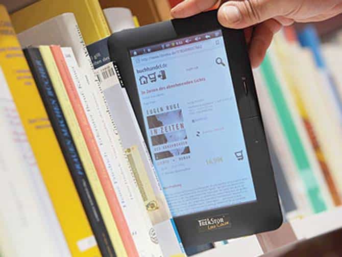 إيجابيات وسلبيات اللوحة الإلكترونية