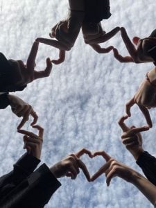 اجمل الصور اصدقاء العمر شباب وبنات