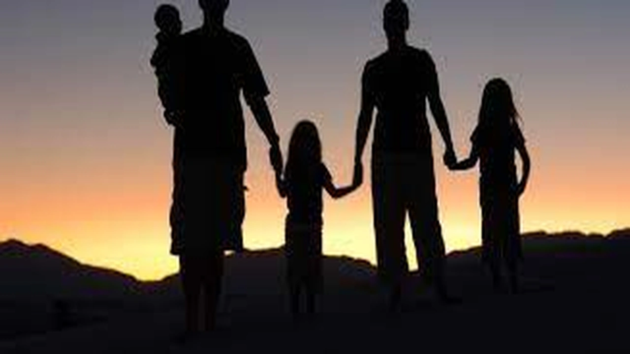 صورة اجمل ما قيل عن العائلة