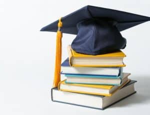 اذاعة مدرسية عن التفوق الدراسي