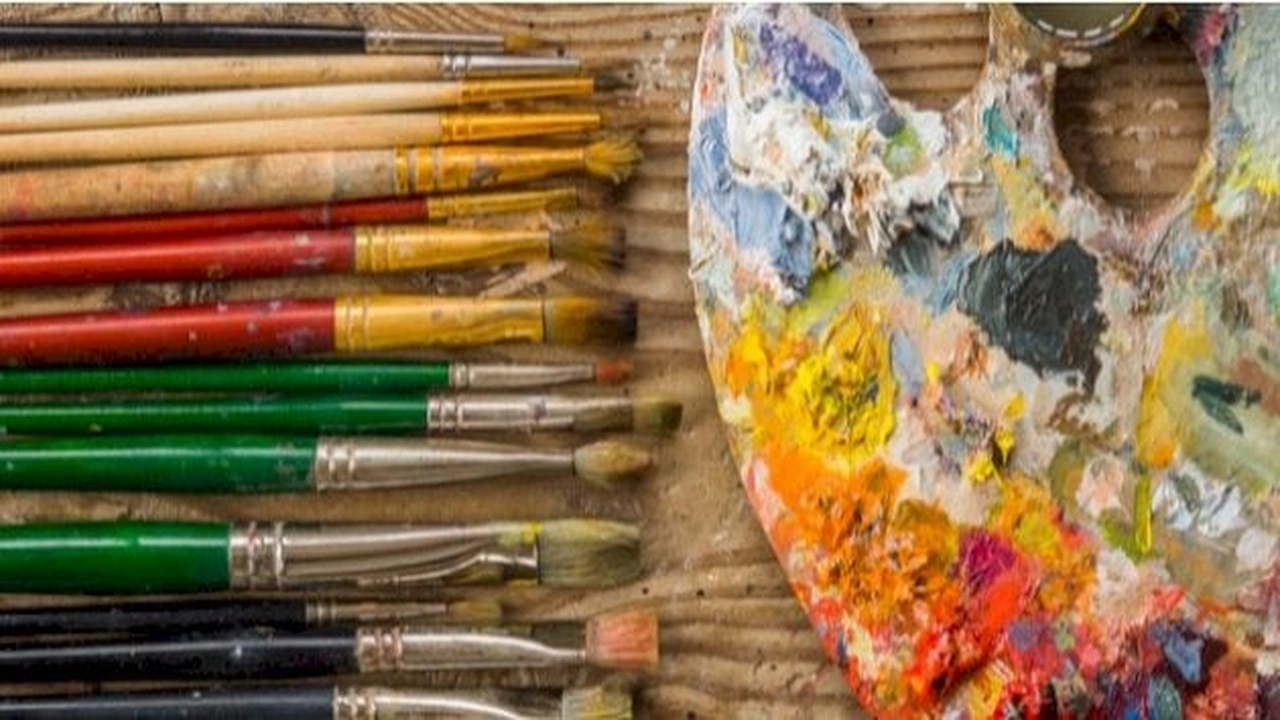 صورة اذاعة مدرسية عن الفنون التشكيلية