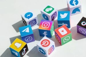 اسماء جروبات مضحكة للبنات