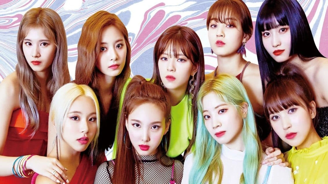 صورة اسماء فرقة توايس مع صورهم