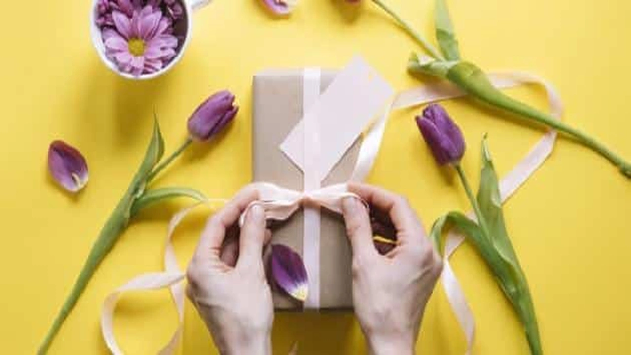 صورة افكار توزيعات للمعلمات