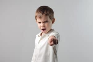 الرد على شخص قليل الأدب