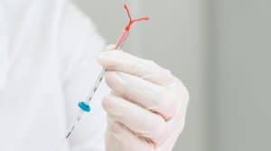 الفرق بين اللولب الهرموني والنحاسي
