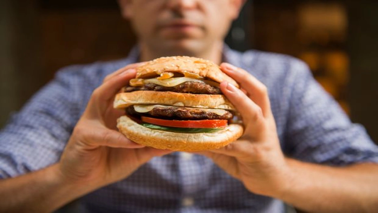 صورة ايجابيات وسلبيات الوجبات السريعة