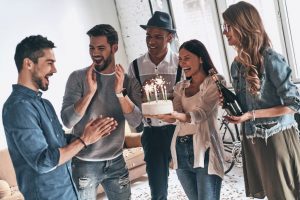 بوستات عيد ميلاد للاصدقاء