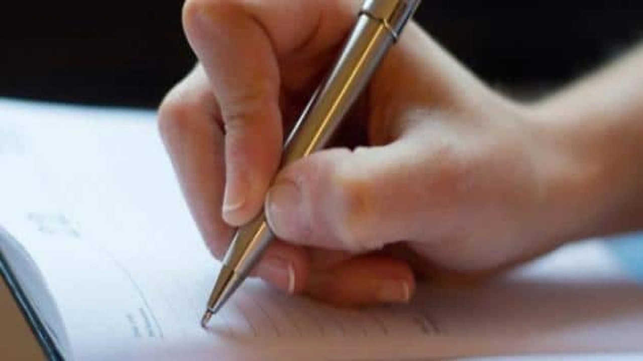 صورة تعبير عن اسوأ يوم في حياتي بالانجليزي قصير