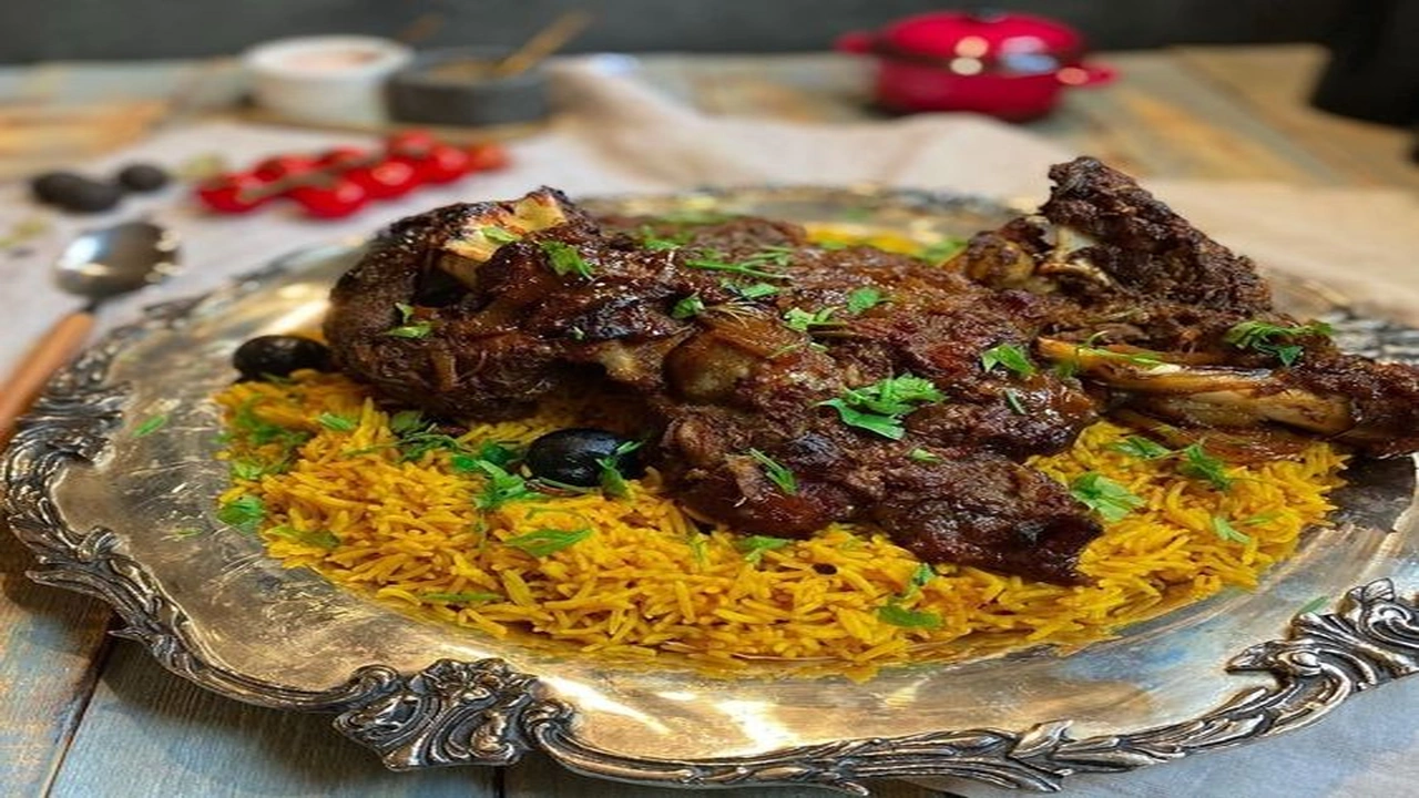 صورة تعبير عن الاكل السعودي بالانجليزي