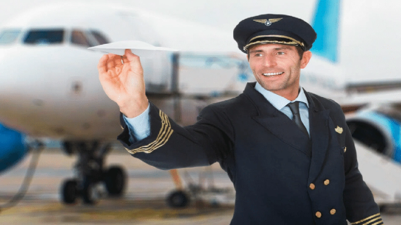 صورة تعريف مهنة الطيار للأطفال