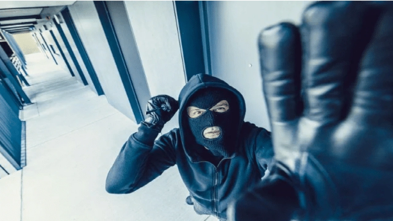 صورة تفسير حلم السرقة والهروب