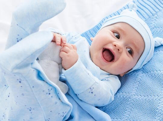 تهنئة المولود بالسنة