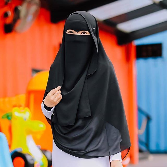 خلفيات بنات منتقبات