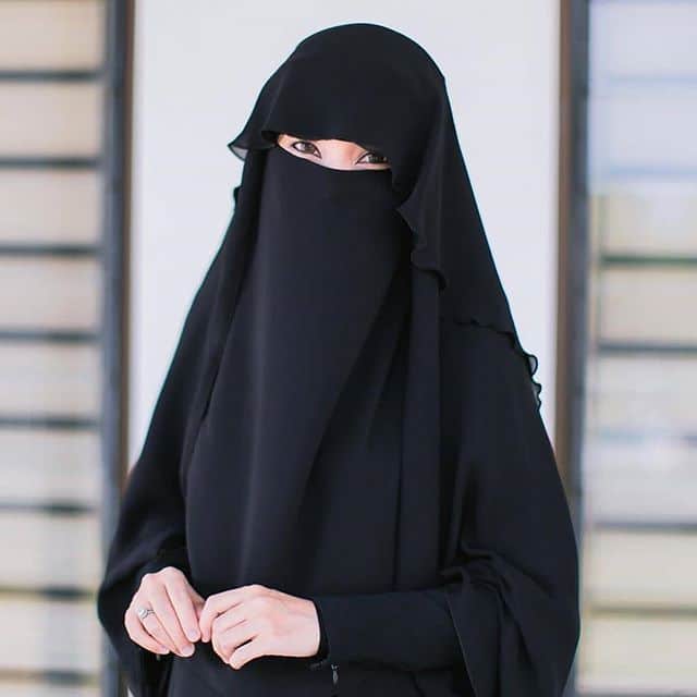 خلفيات بنات منتقبات