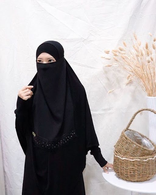 خلفيات بنات منتقبات