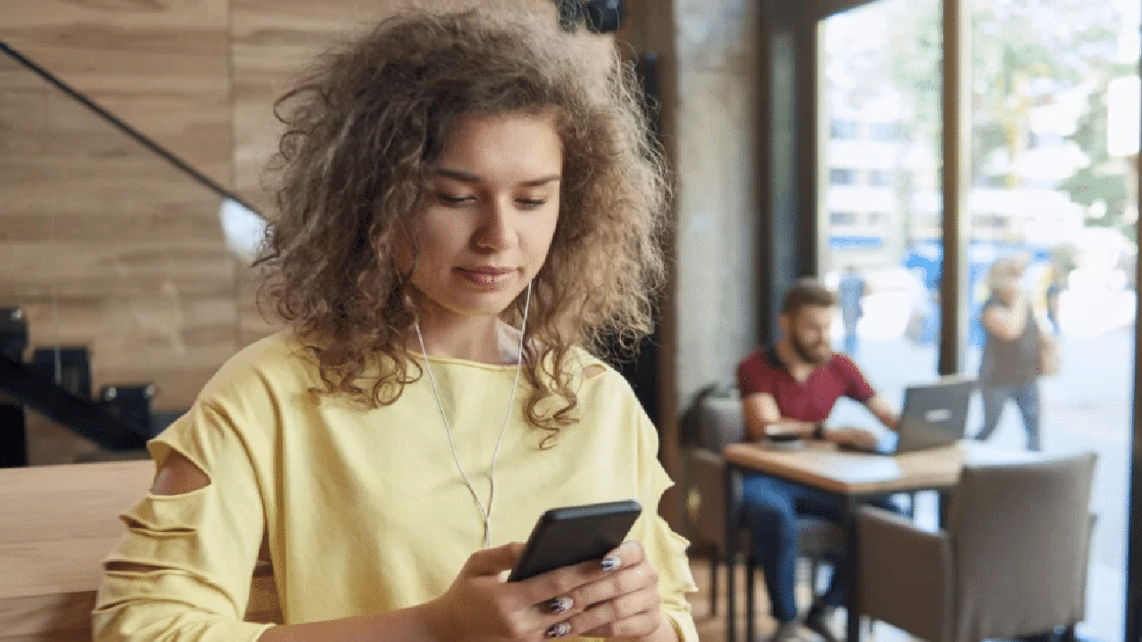 صورة رسائل تعارف بالانجليزية مترجمة