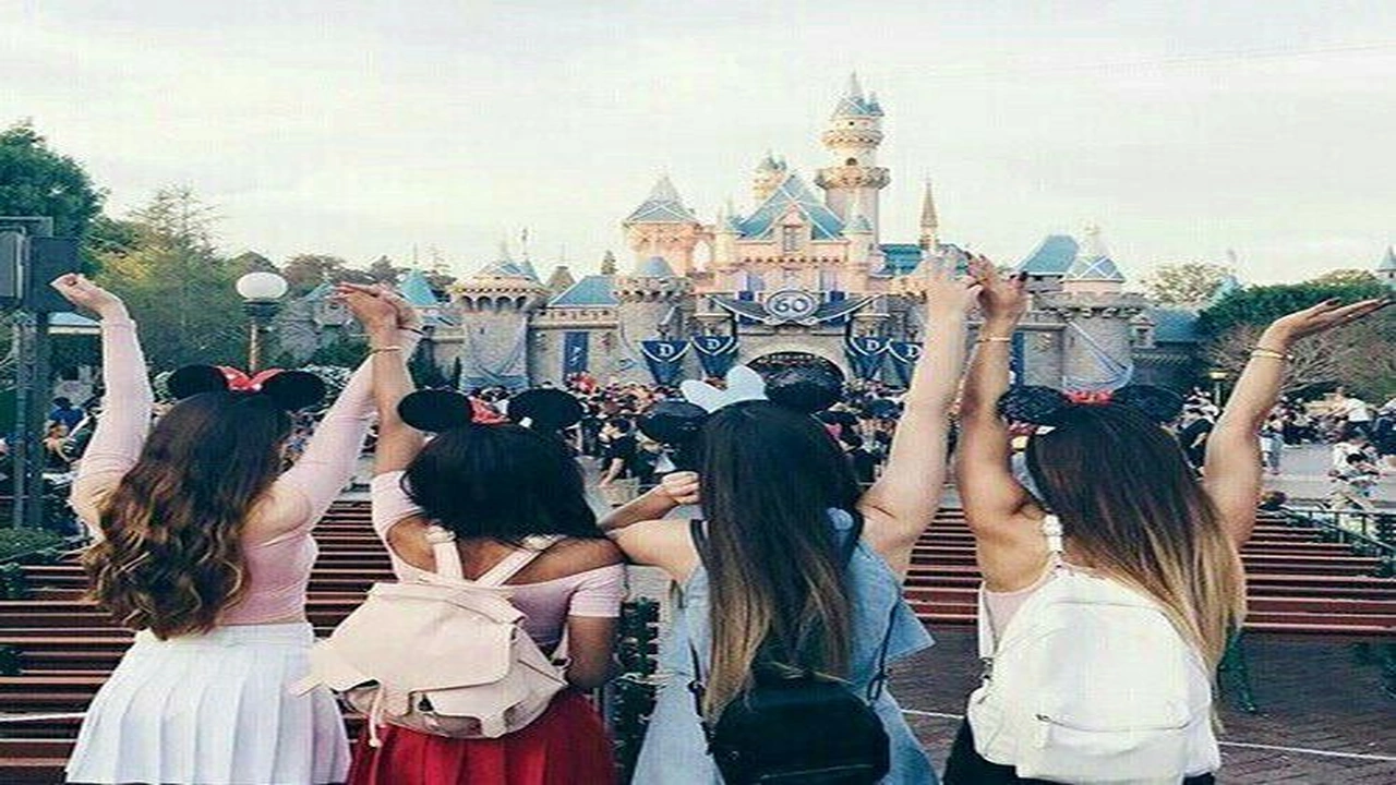 صورة رمزيات صديقات كيوت بدون كتابه