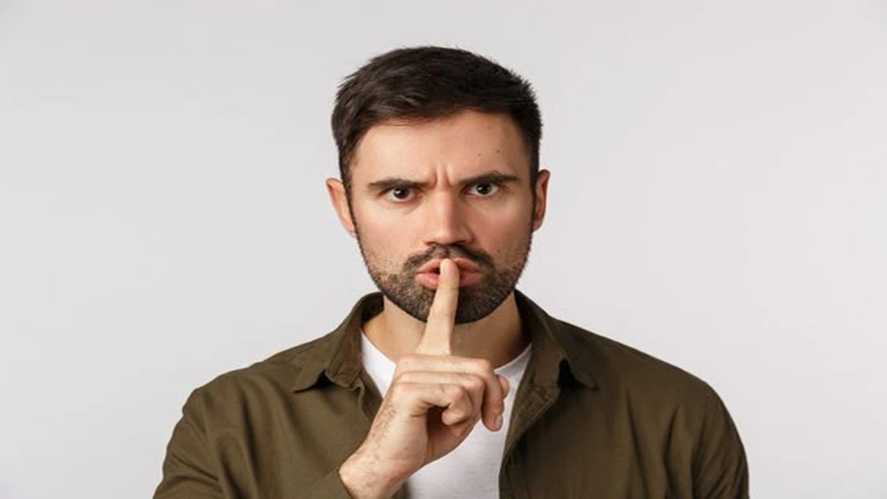 صورة شعر عن حفظ اللسان