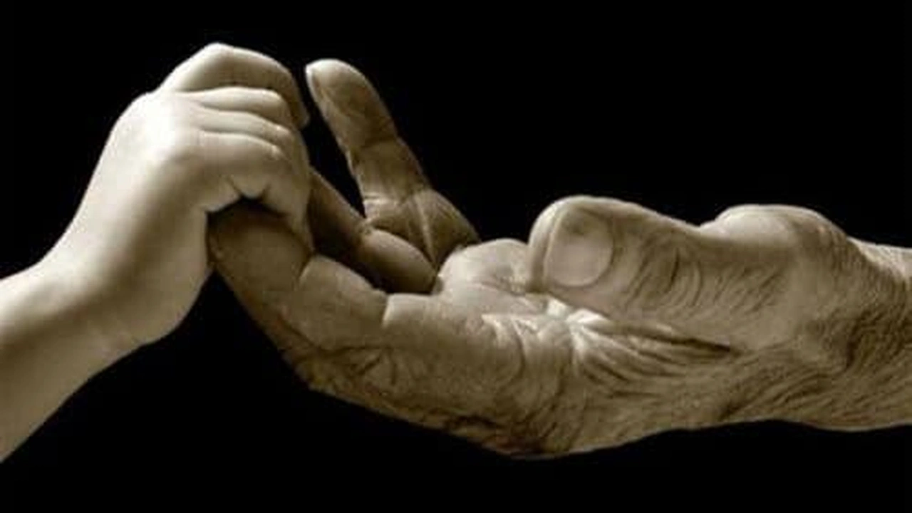 صورة شعر قصير عن جدتي