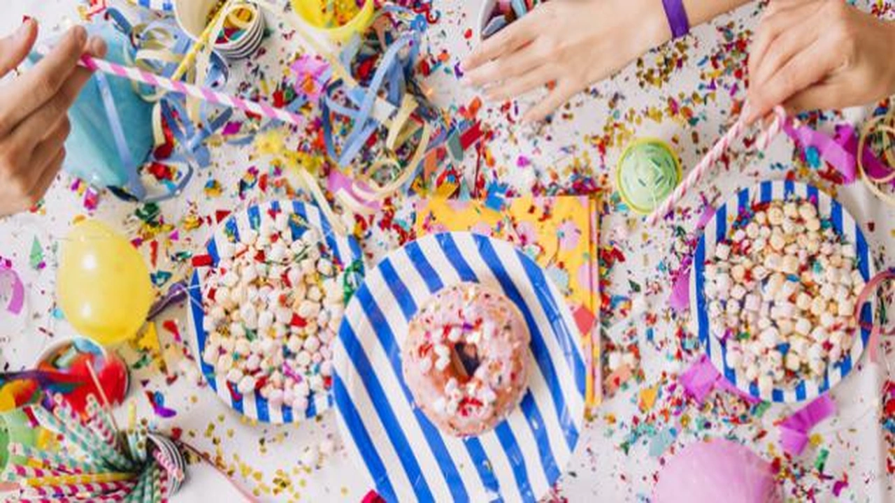 صورة شكرا لكل من هناني بعيد ميلادي