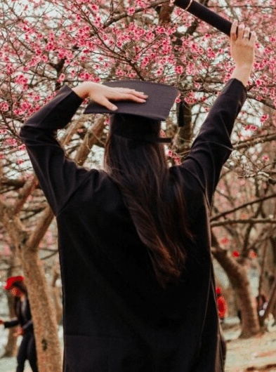 صور بنات تخرج 2024