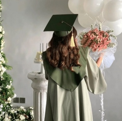 صور بنات تخرج 2024