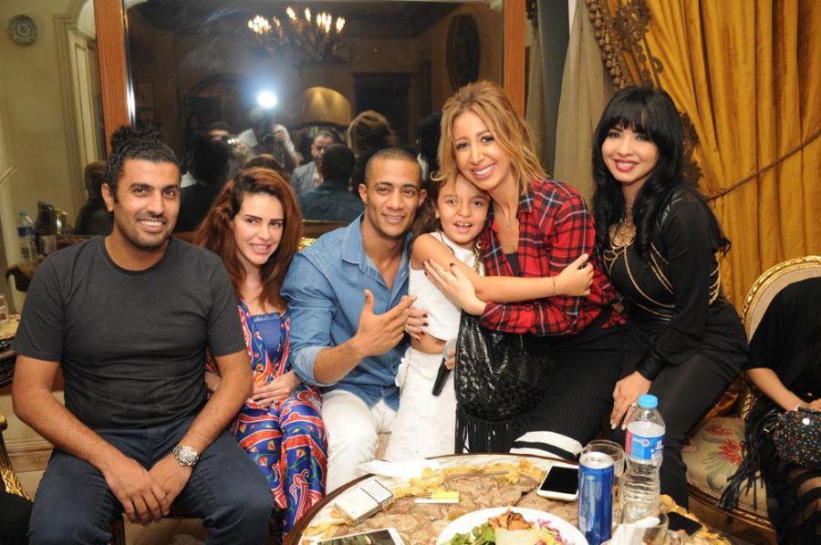 صور مي عمر