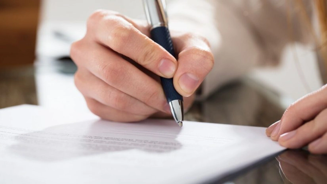 صورة صيغة عقد عمل pdf