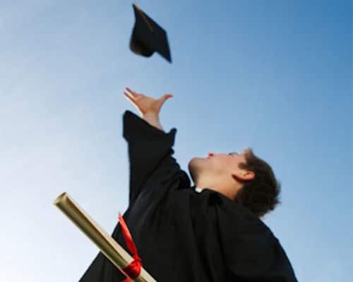 عبارات عن التخرج من الجامعة