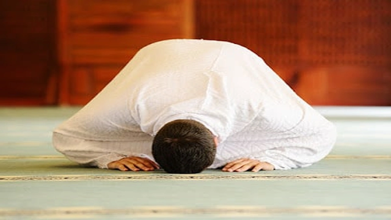 صورة عبارات عن الصلاة مع الصور