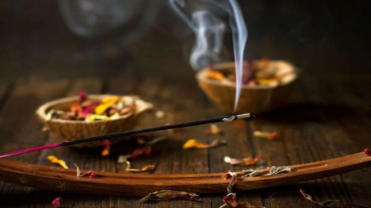 صورة عبارات عن طيب العود