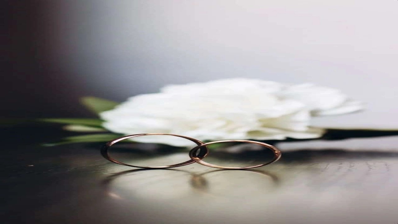 صورة كابشن خطوبة قصير