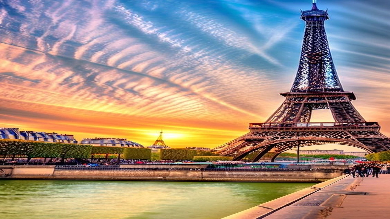 صورة معلومات عن برج ايفل بالانجليزي قصير مع الترجمة 