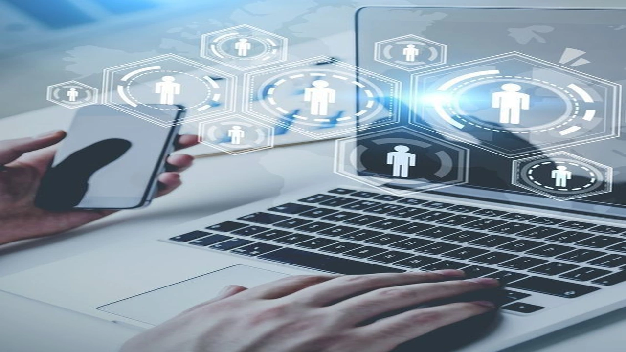 صورة مقدمة عن التكنولوجيا بالانجليزي