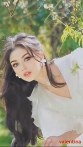ملصقات بنات واتساب