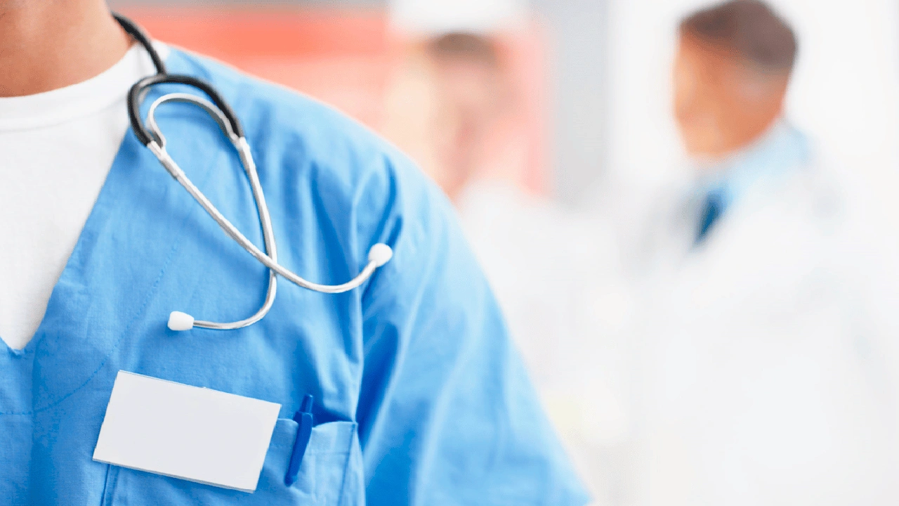 صورة مميزات وعيوب تخصص الطب العام