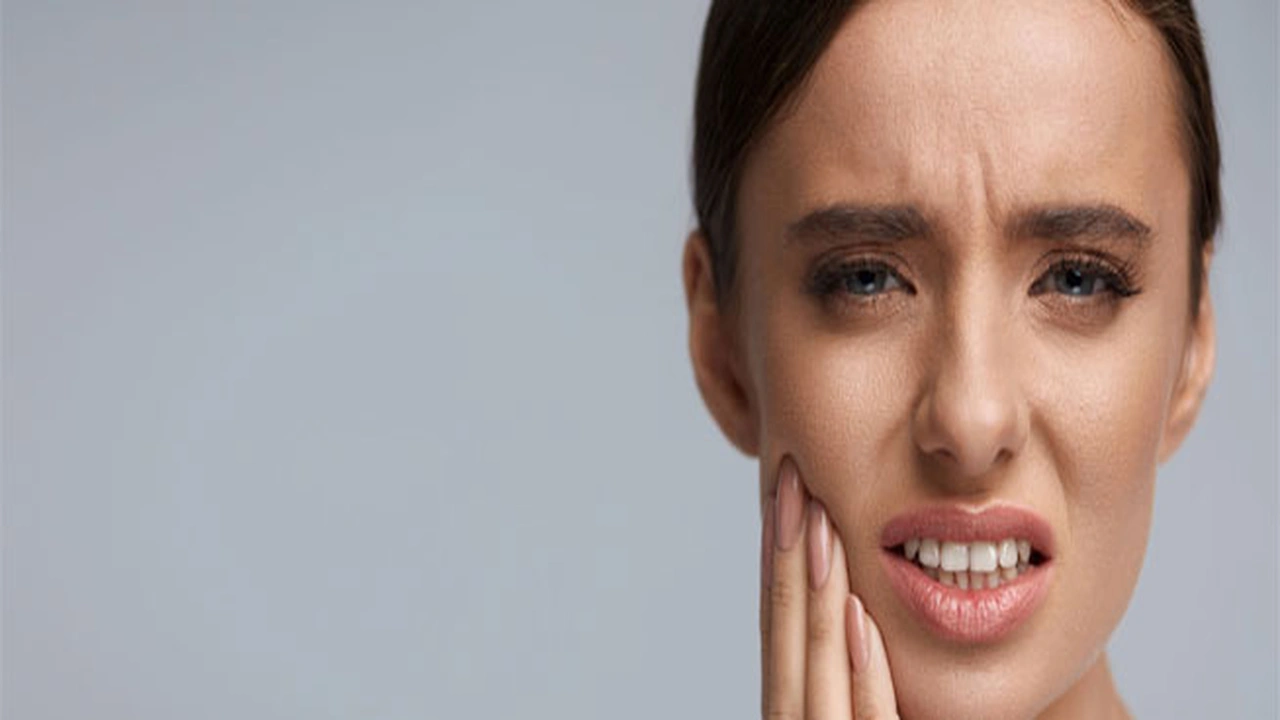 صورة من هم الأشخاص المعرضون للاصابة بتسوس الاسنان؟ 