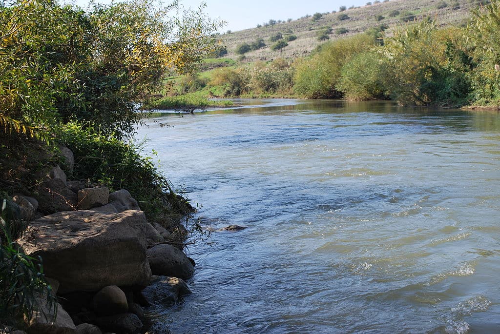 موضوع تعبير عن نهر الاردن بالانجليزي