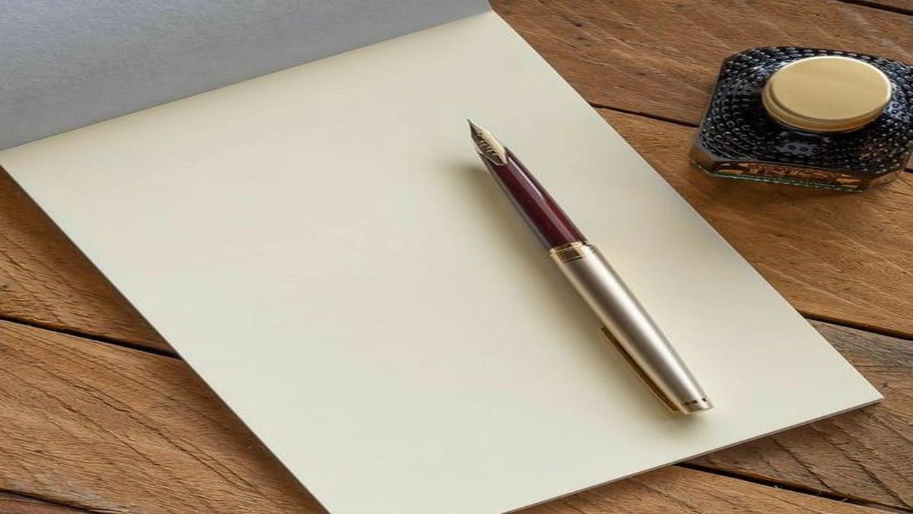 صورة essay عن السياحة