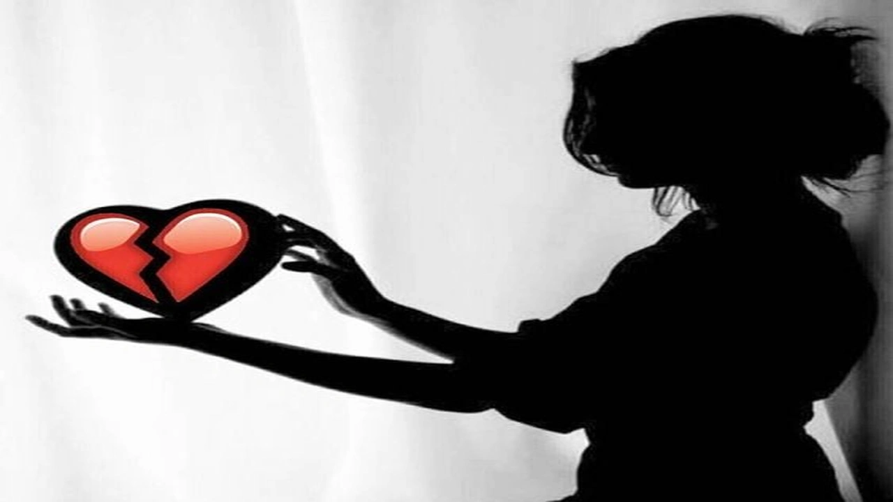 صورة heart broken message to make her cry