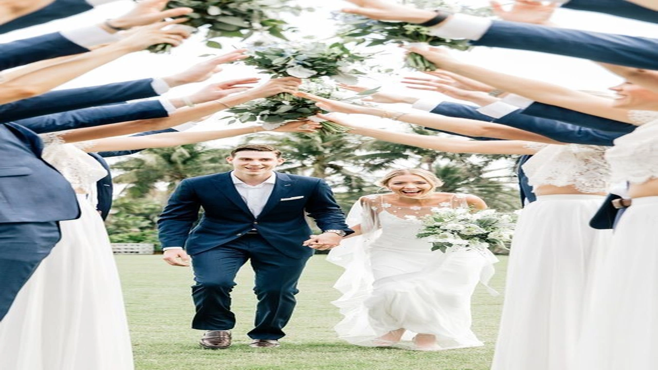 صورة invitation message for wedding to friends