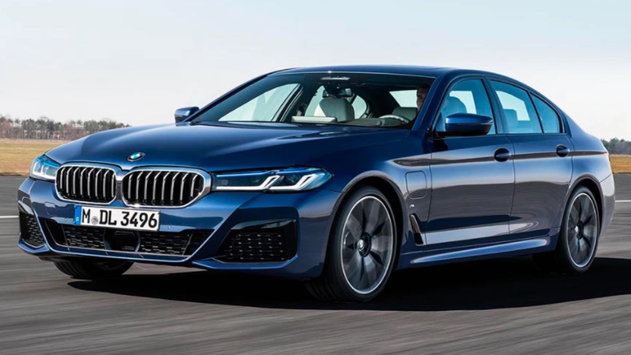 صورة أحدث صور سيارات بي ام دبليو BMW 2021 الجديدة