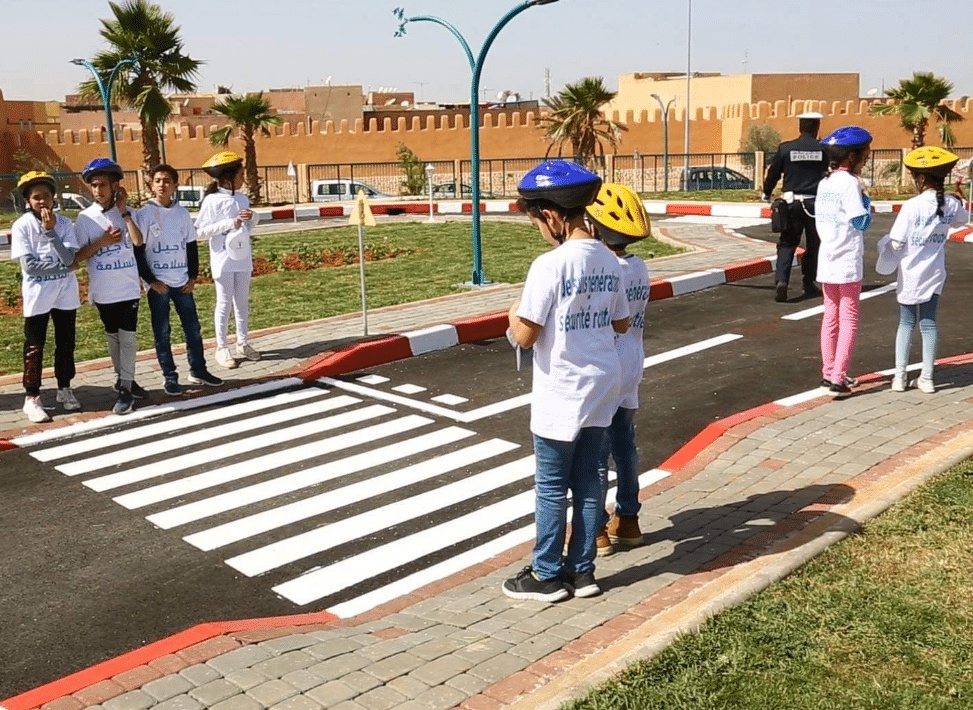 أخطار الطريق للأطفال