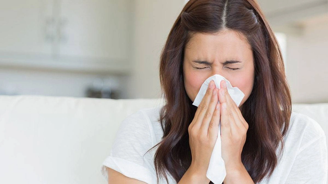 صورة أسباب سيلان الأنف الدائم وعلاجه 